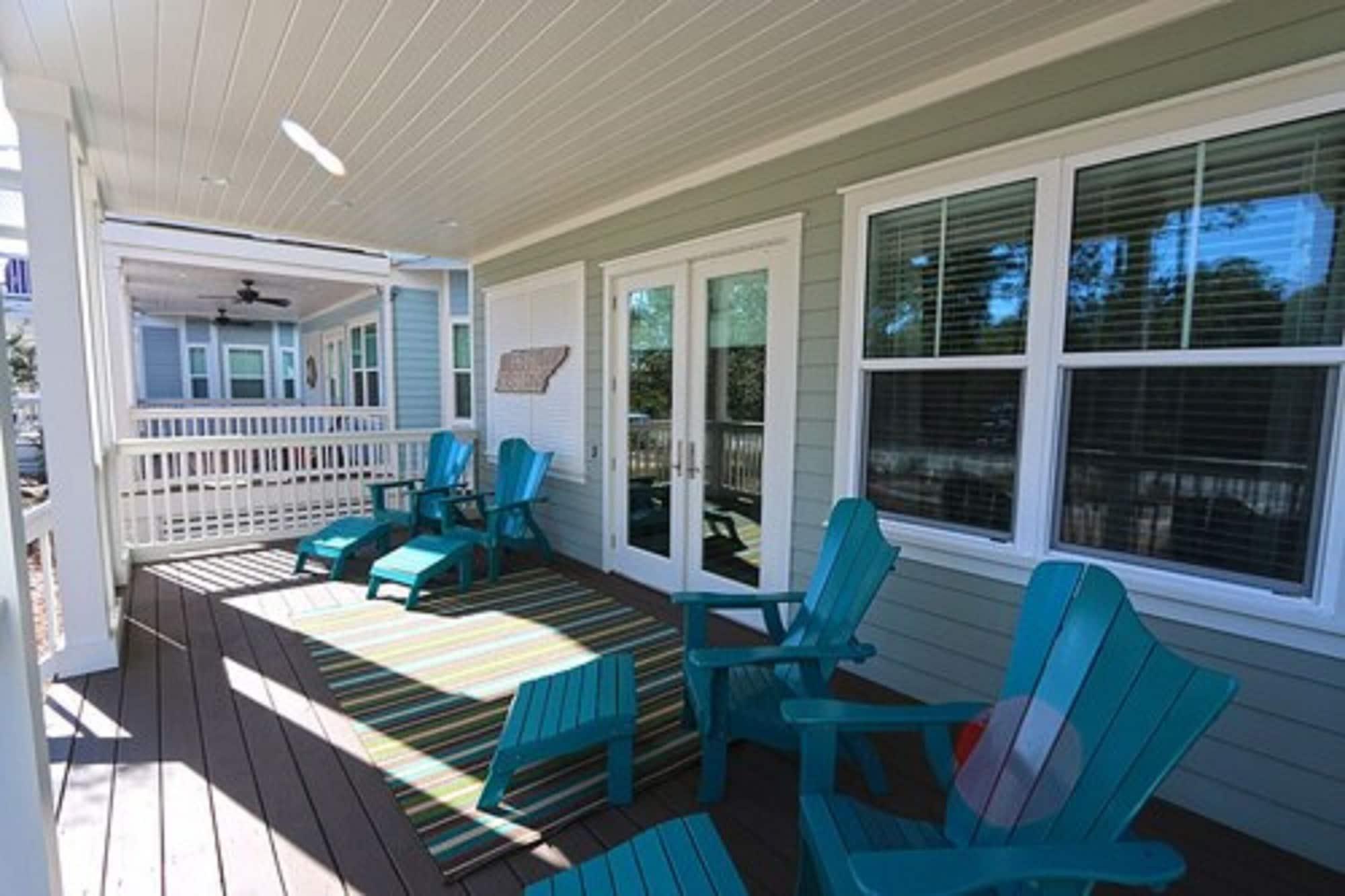 Vista Lobby Cottage Rental Agency - Seaside, Florida