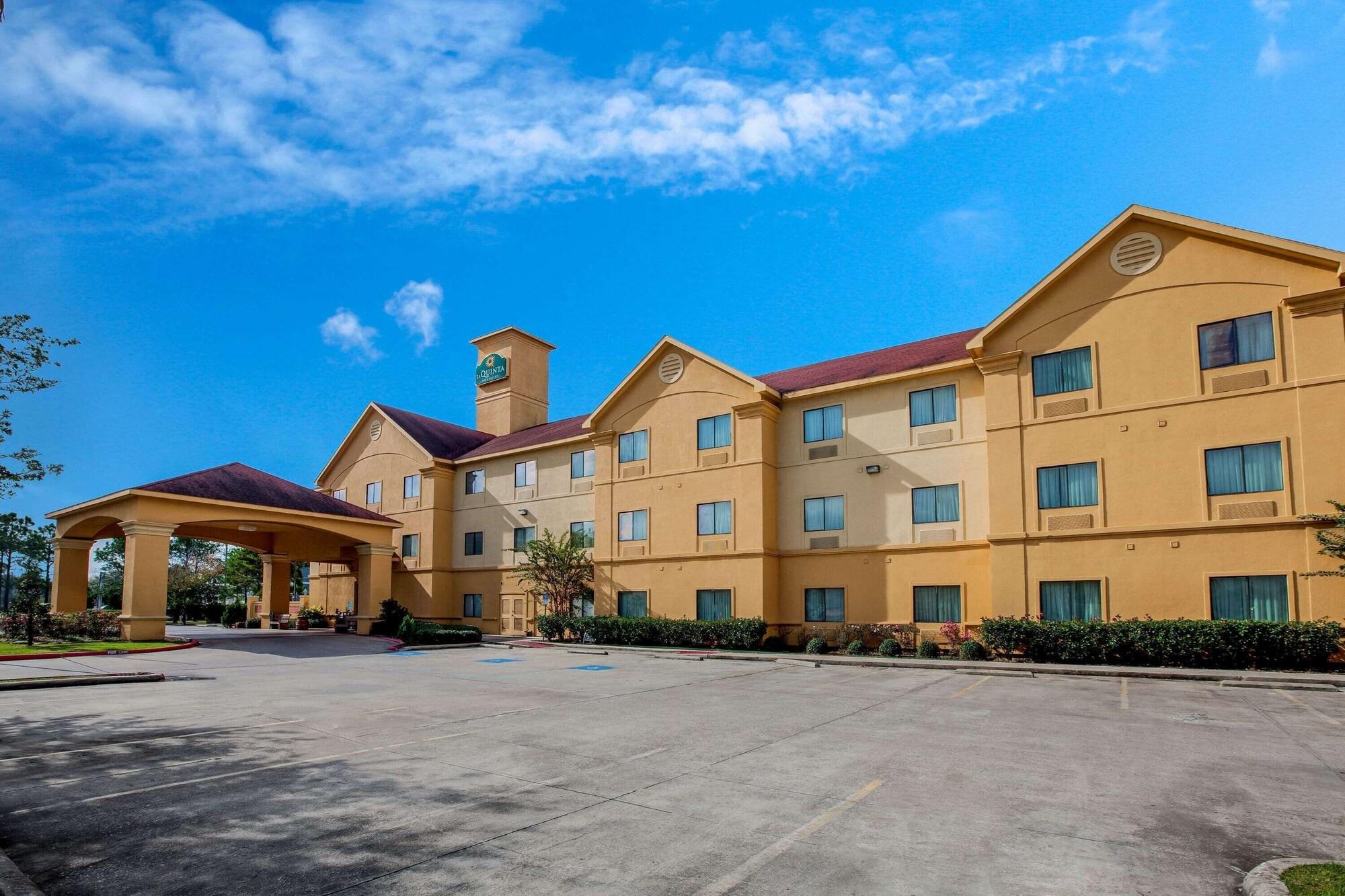Vista Exterior La Quinta Inn & Suites by Wyndham Pasadena