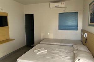 Alojamiento - Kris Hotel