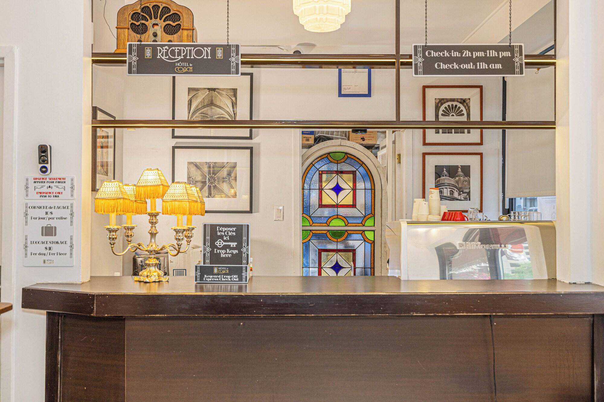 Bar/Salón Hotel le Coach