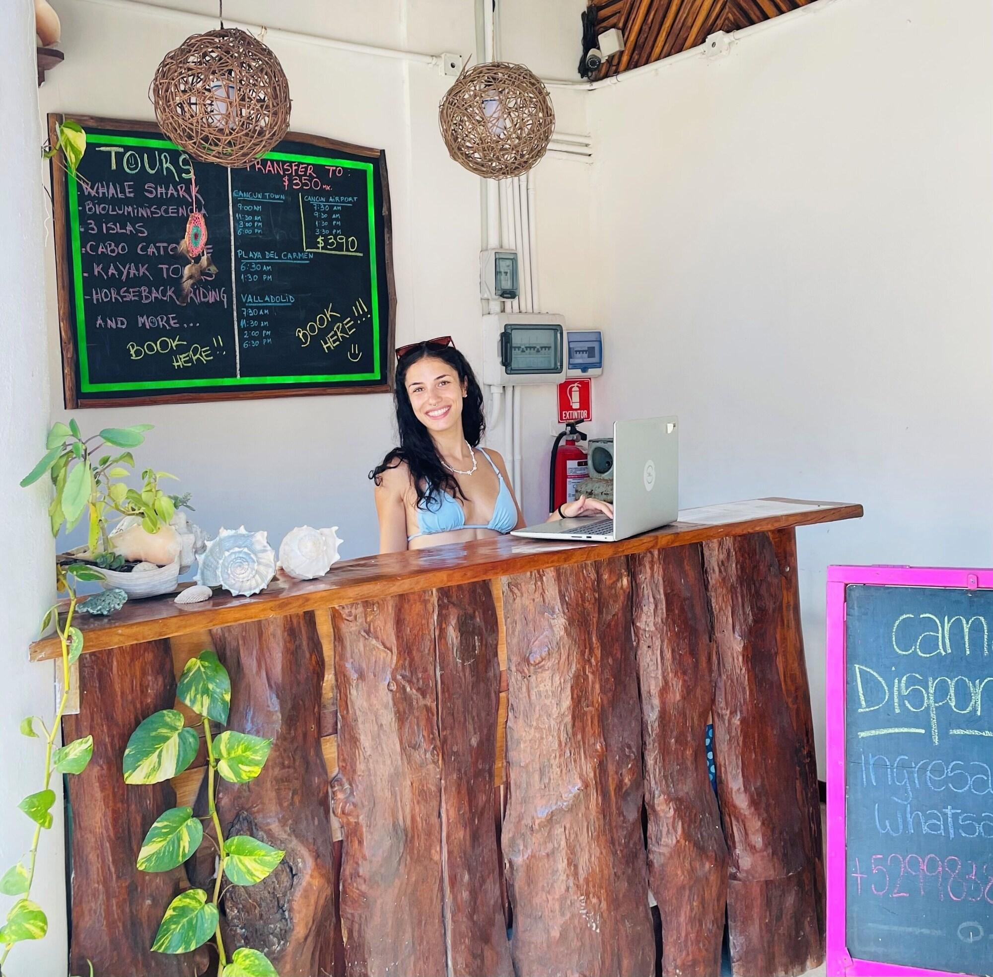 Varios Pachamama Holbox - Hostel & Private Apartments