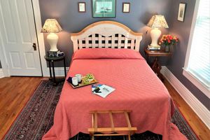 Alquiler Vacacional - 1898 Victorian Bungalow Nestled at the Base of Pikes Peak-Near Attractions