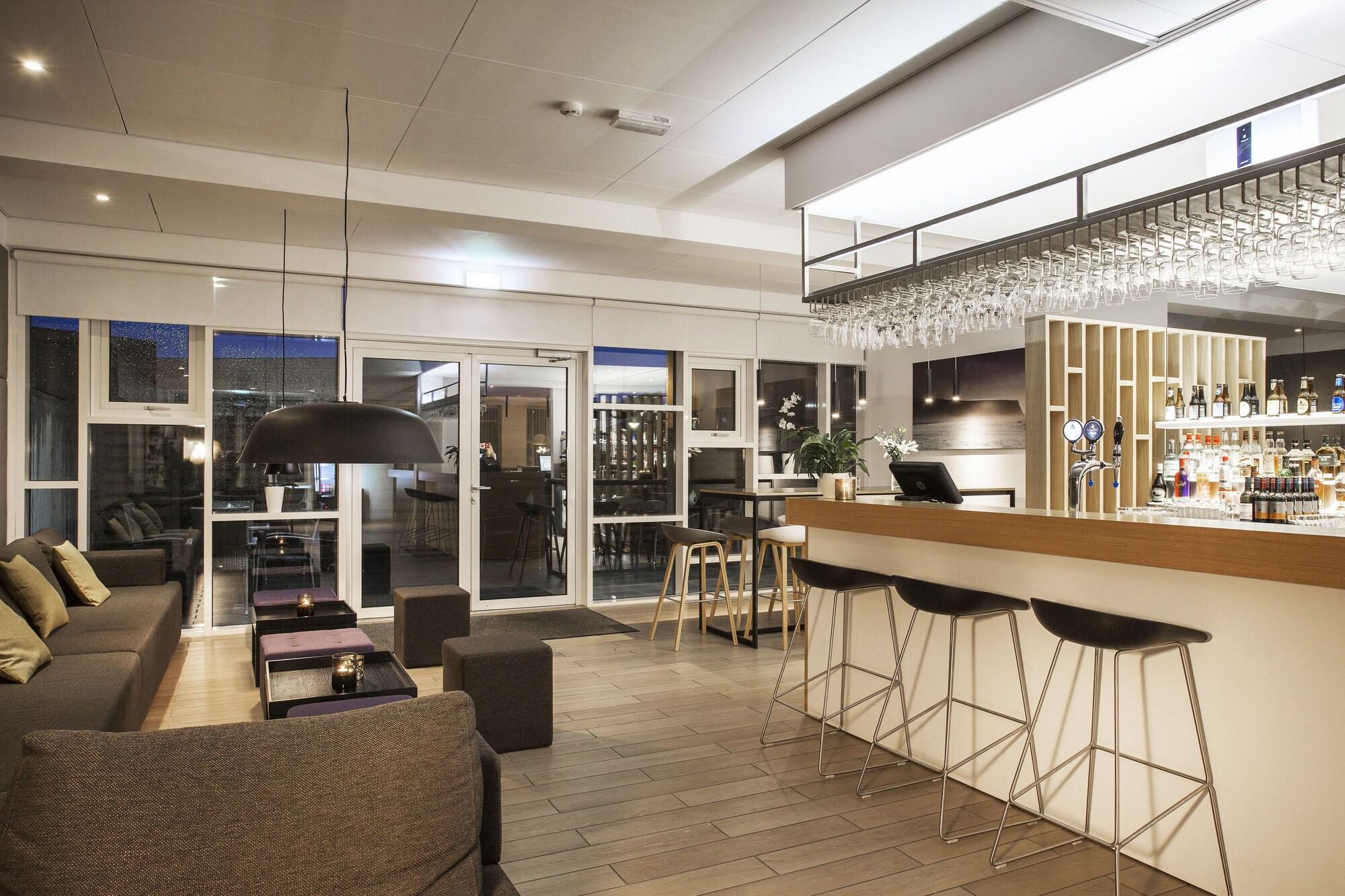 Bar/Salón Storm Hotel by Keahotels