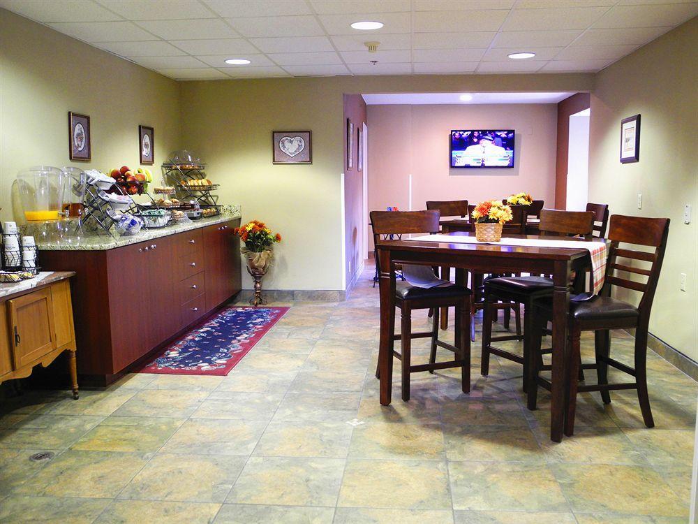 Restaurant Microtel Inn & Suites By Wyndham Southern Pines