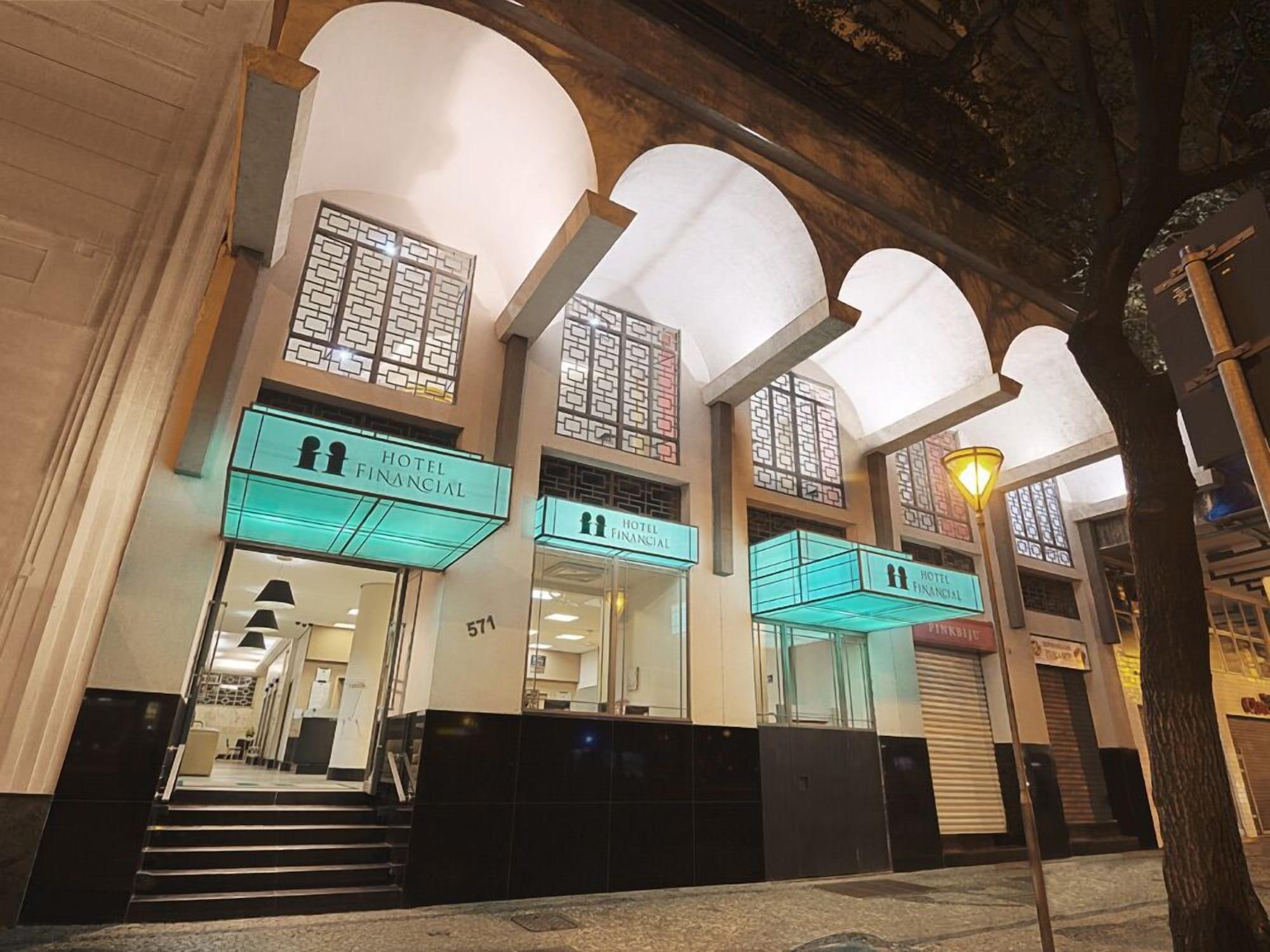 Varios Hotel Financial Ltda