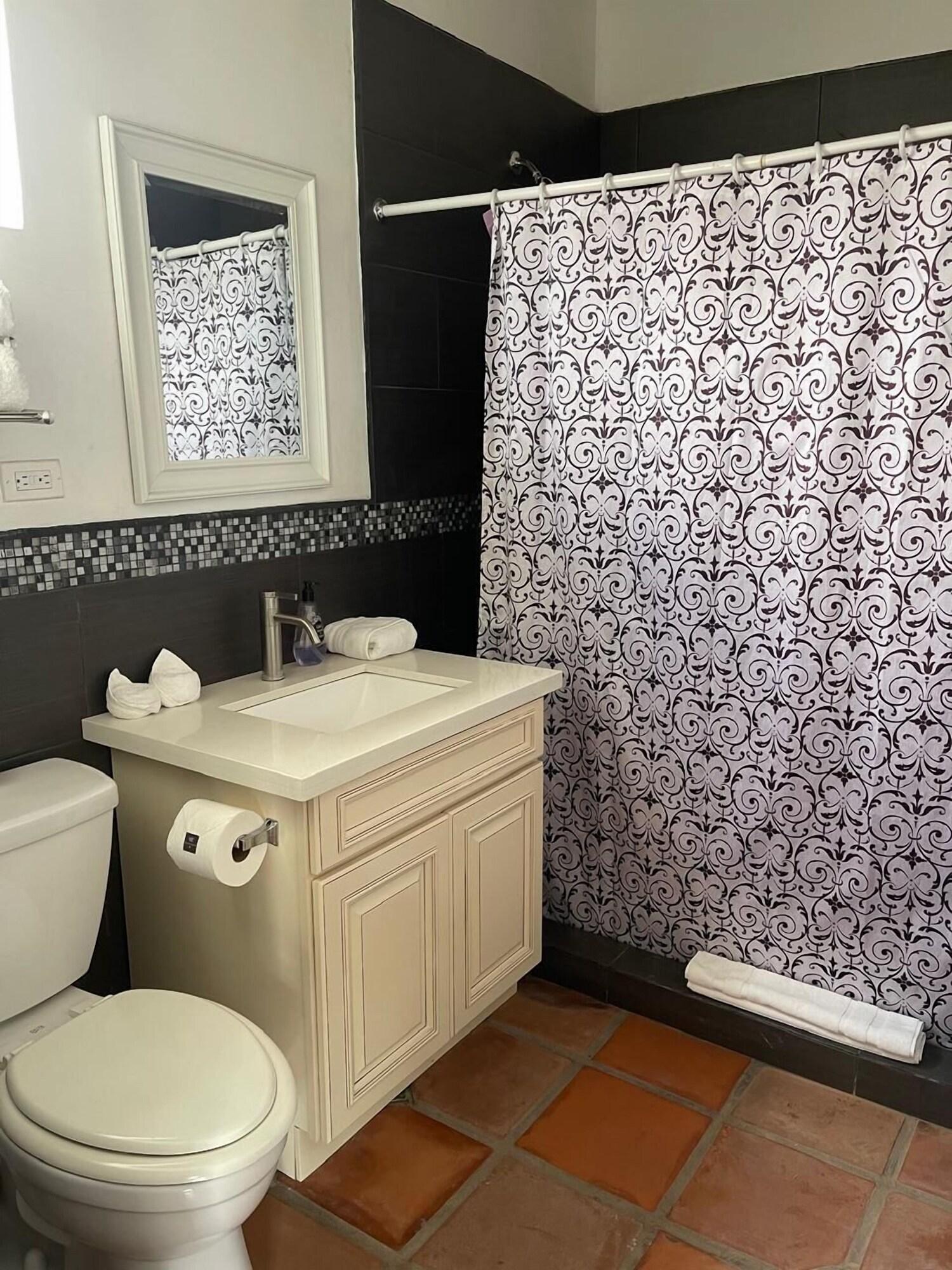 Equipamiento de Habitación Viñas del Castillo Hotel Boutique