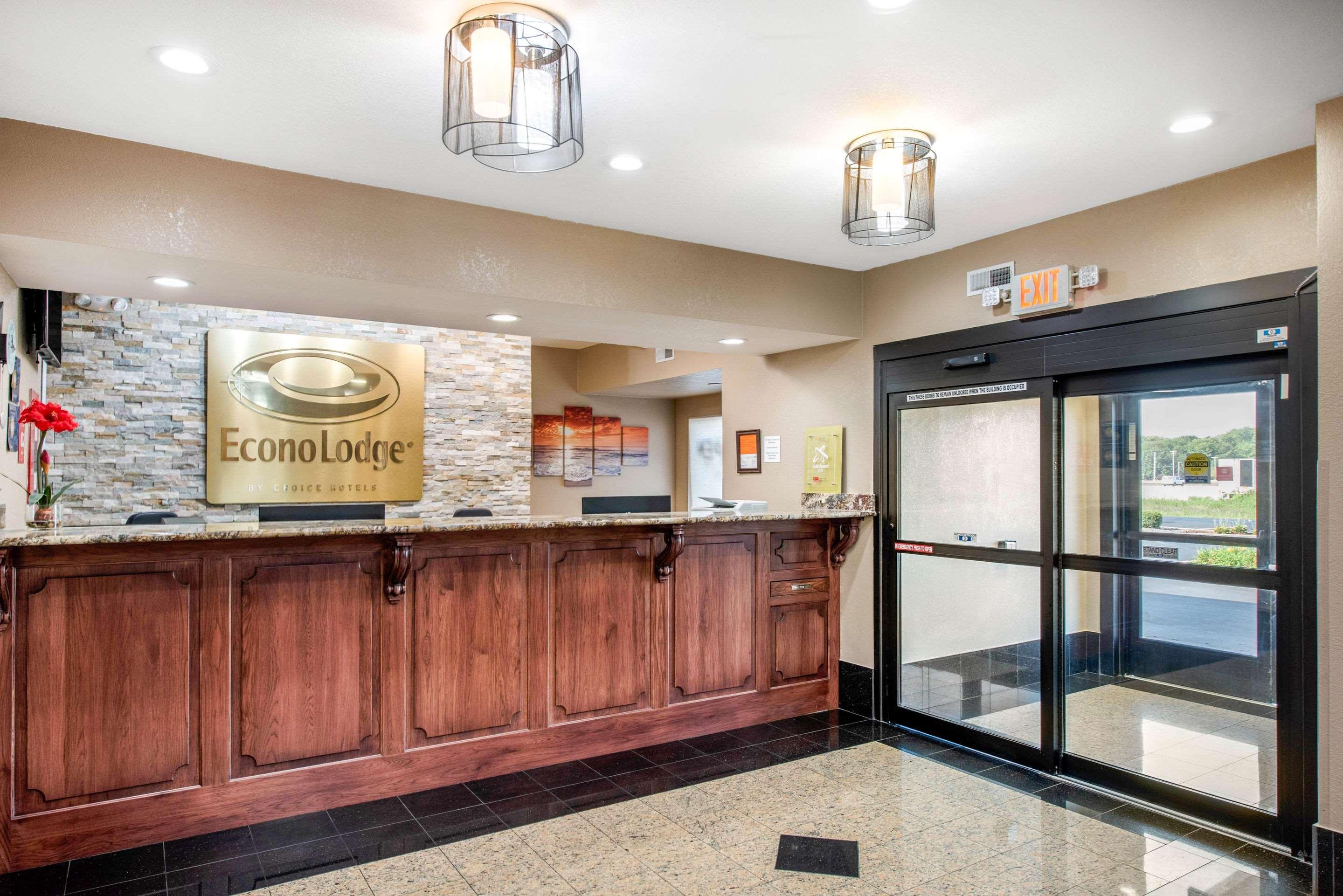 Vista Lobby Econo Lodge