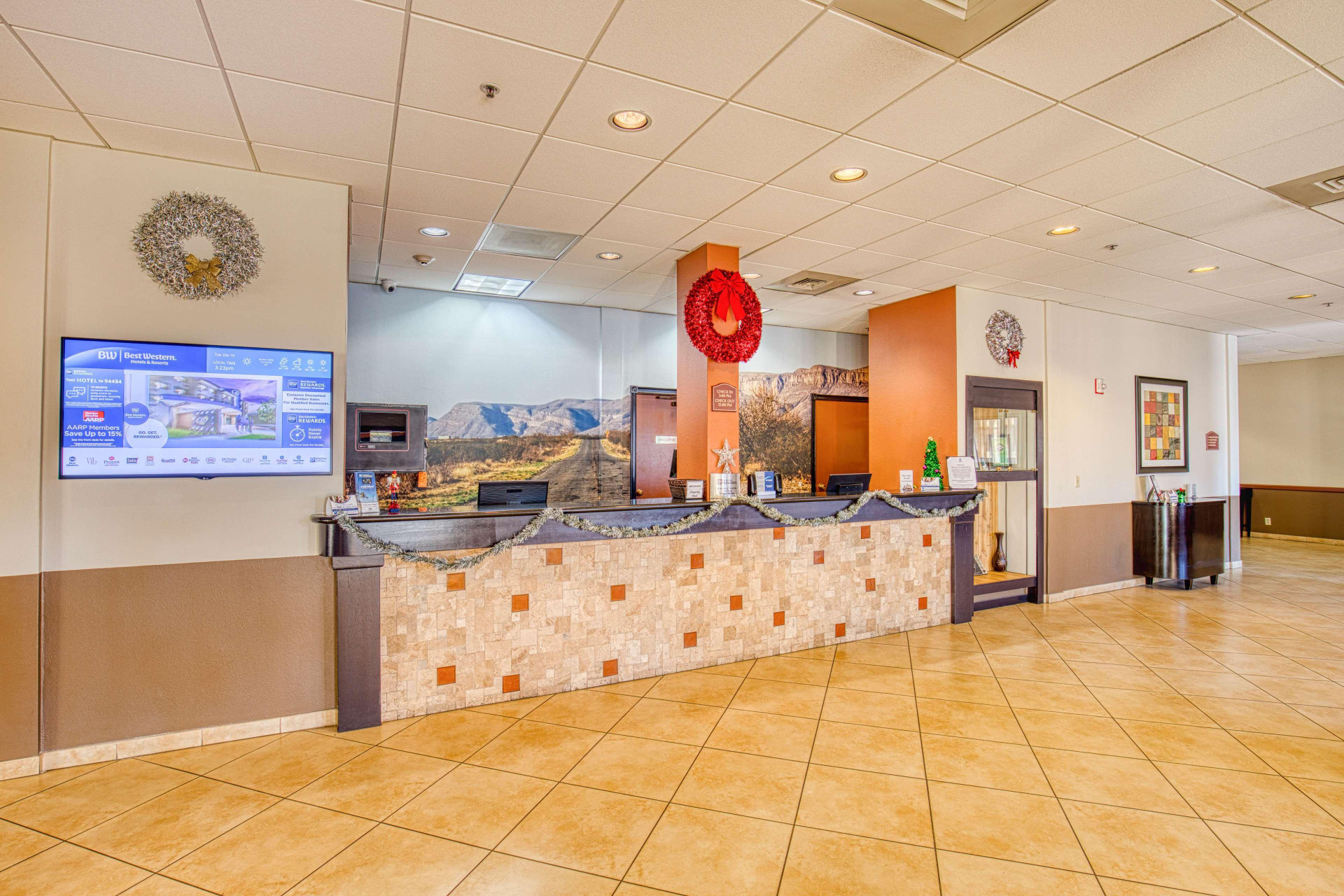 Vista Lobby Best Western Green Valley Inn