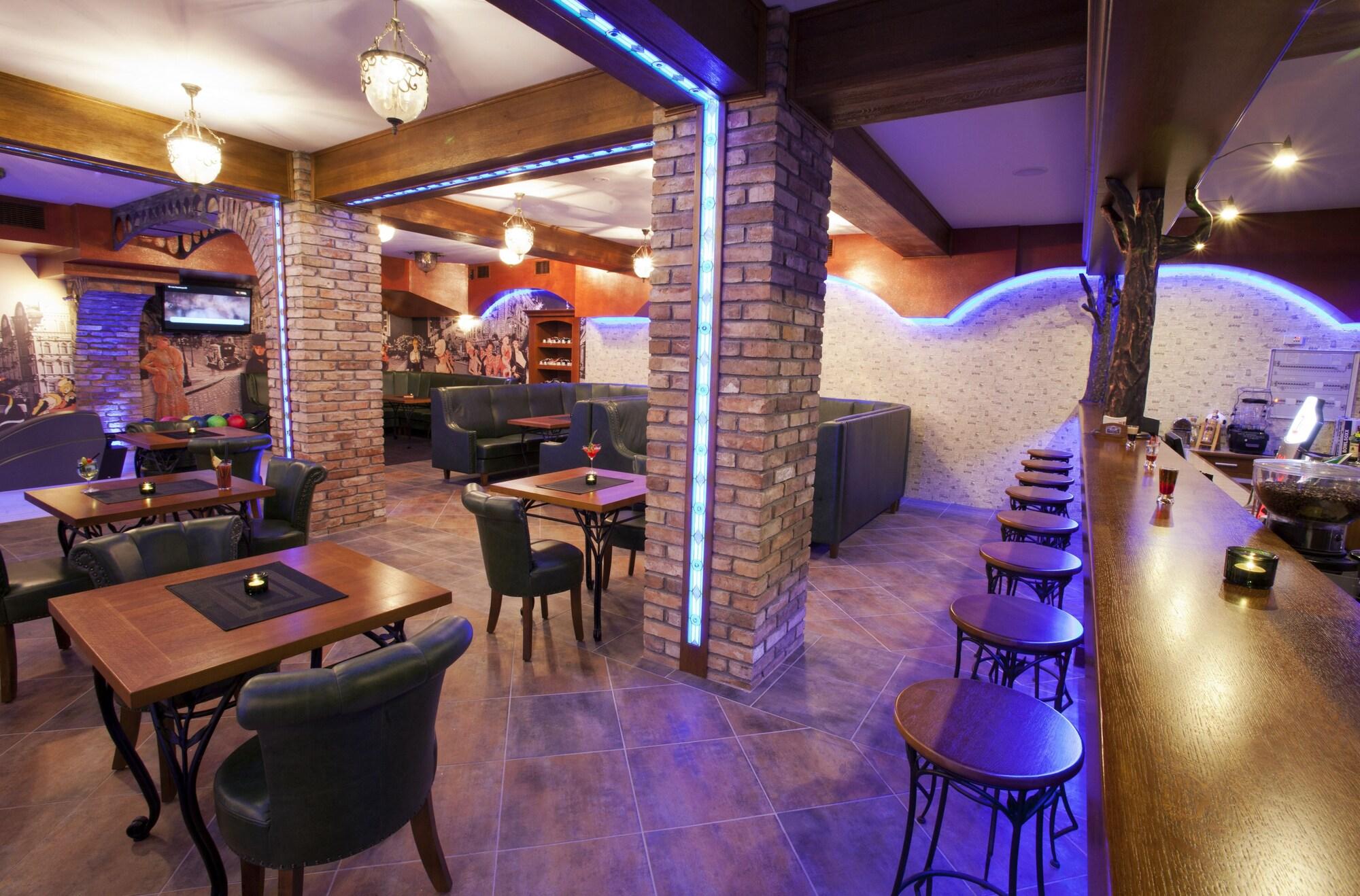 Bar/Salón Pod Orlem