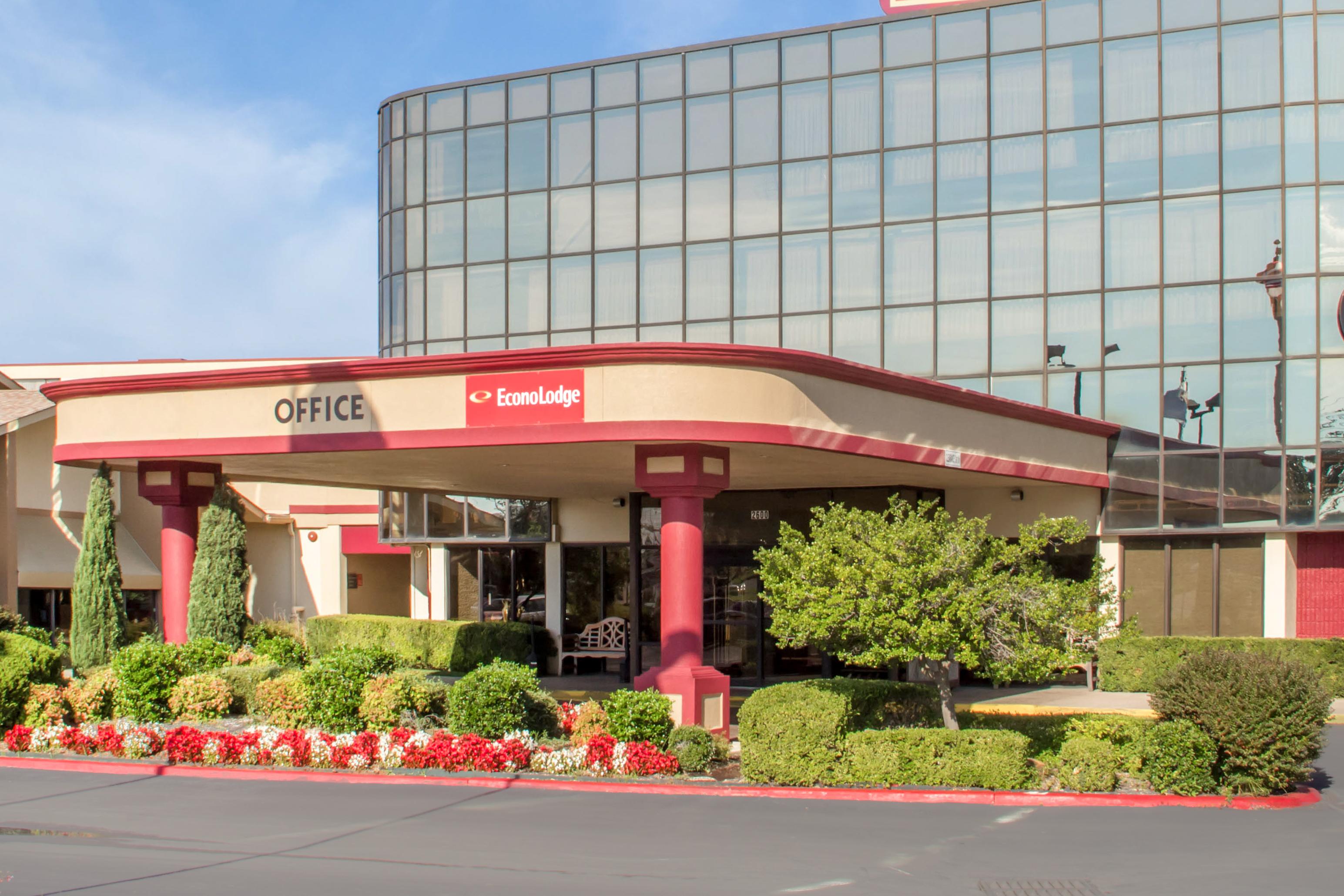 Vista Exterior Econo Lodge Broken Arrow - Tulsa