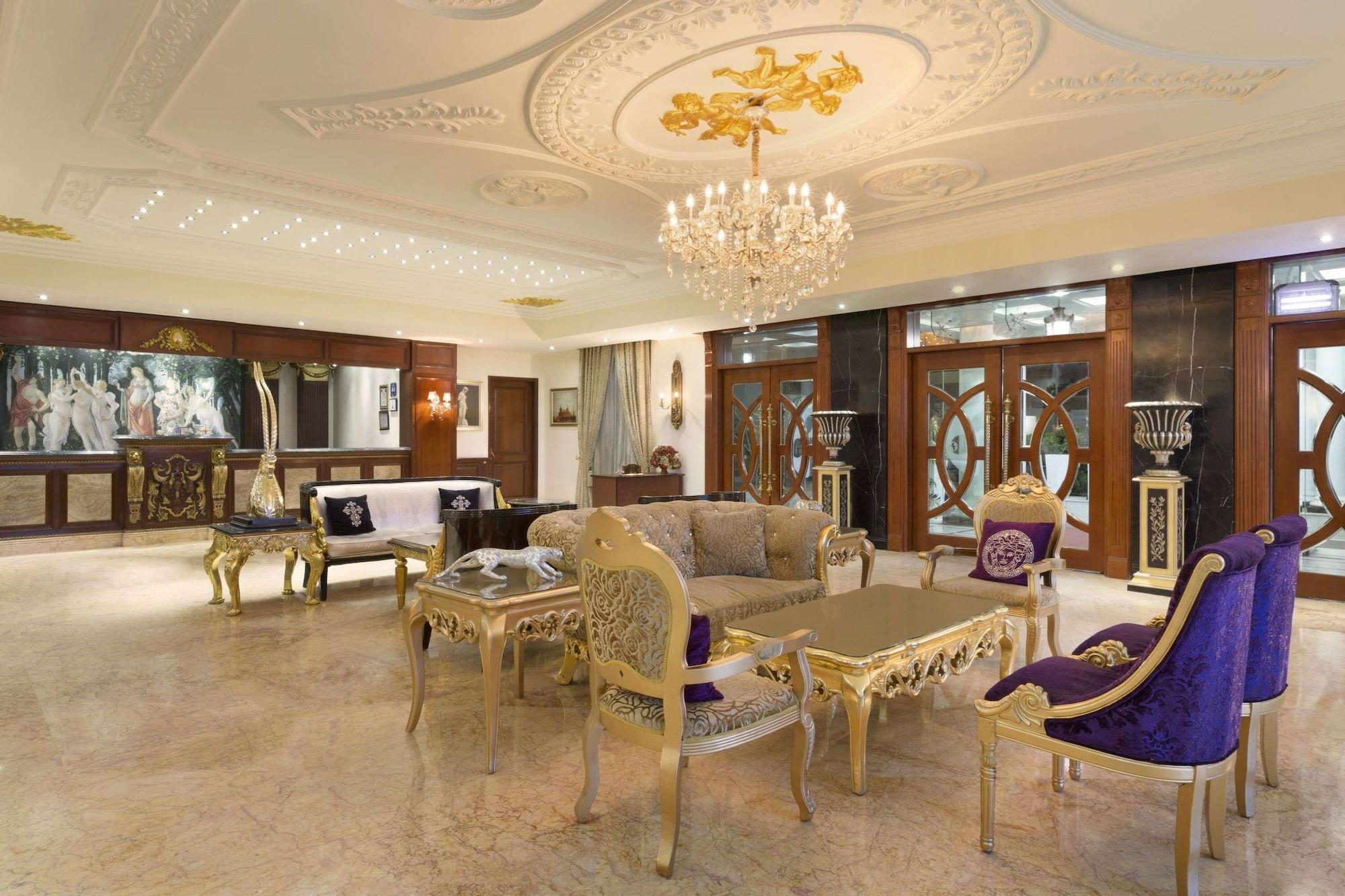 Vista Lobby Ramada by Wyndham Amritsar