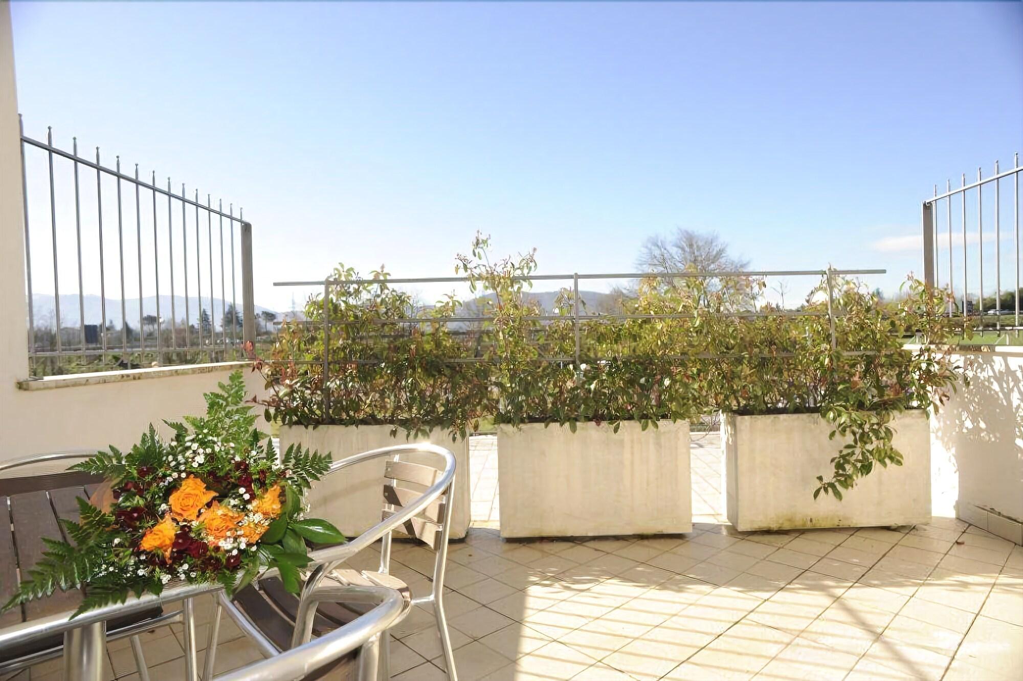 Vista Exterior Hotel La Quercia