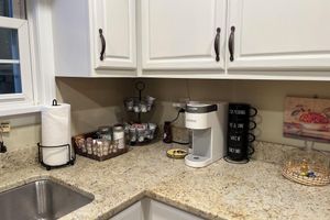 Alquiler Vacacional - Sycamore, Cozy get a way! Newly renovated on a private, streamside lot.