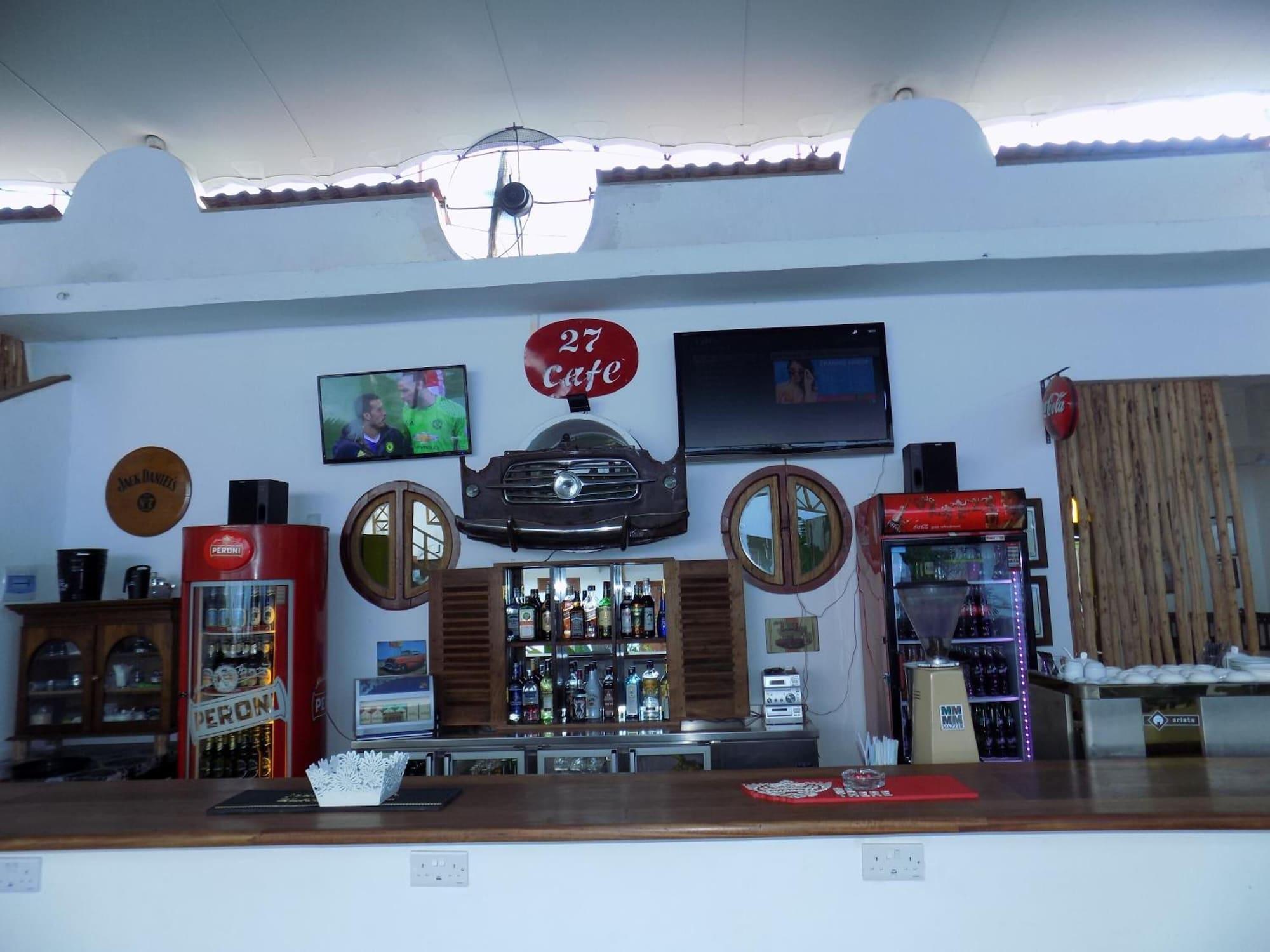 Bar/Salón 27 Cafe Zanzibar Airport Hotel