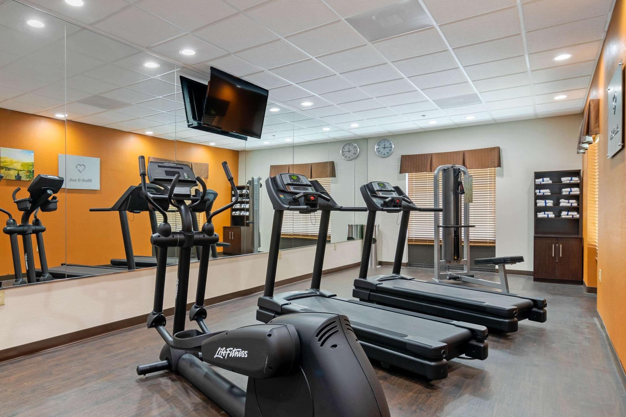 Gimnasio Comfort Suites Byron Warner Robins