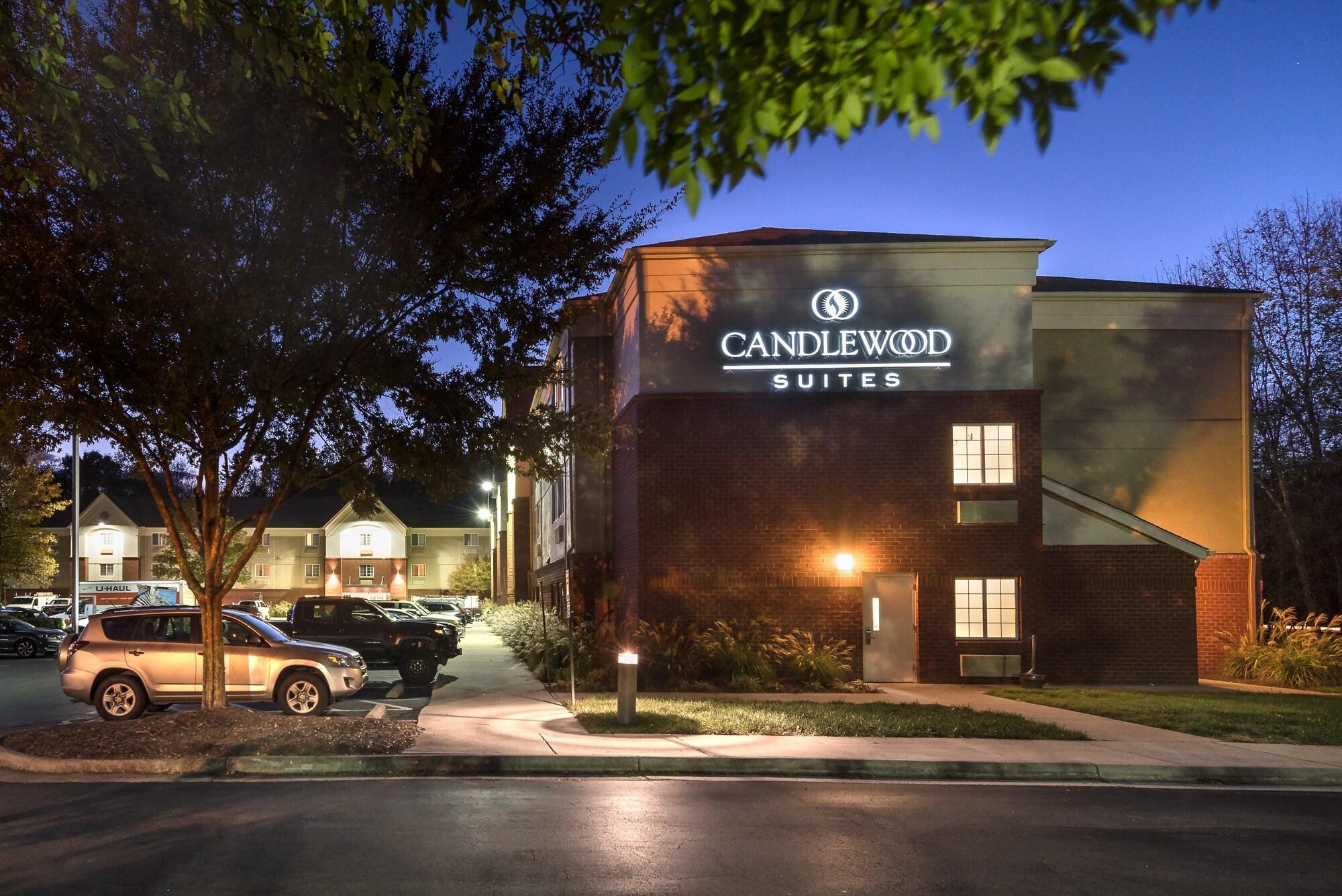 Vista Exterior Candlewood Suites Durham by IHG