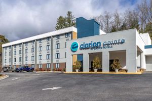Alojamiento - Clarion Pointe Sylva Near Cherokee Area