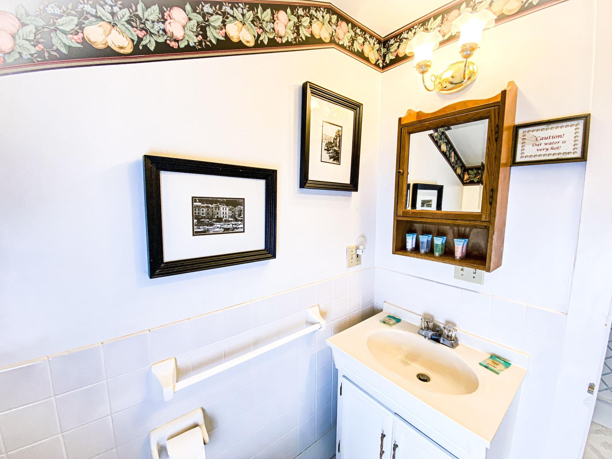 Equipamiento de Habitación BUTLER HOUSE at The Cherry Creek Inn