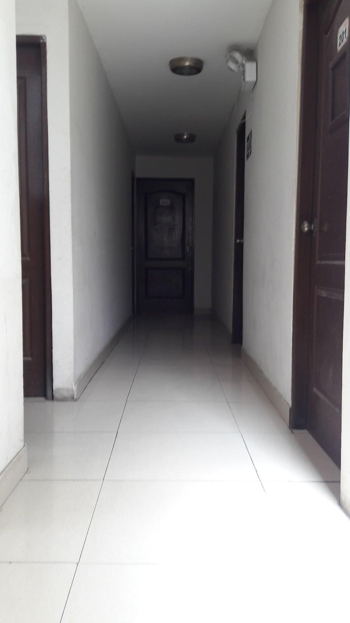Varios HOSTAL DLUXO