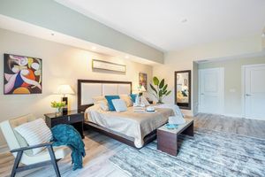Alquiler Vacacional - F1rst Class Condo in Miami, Florida 3-bedrooms 4-bathrooms in vibrant Doral.