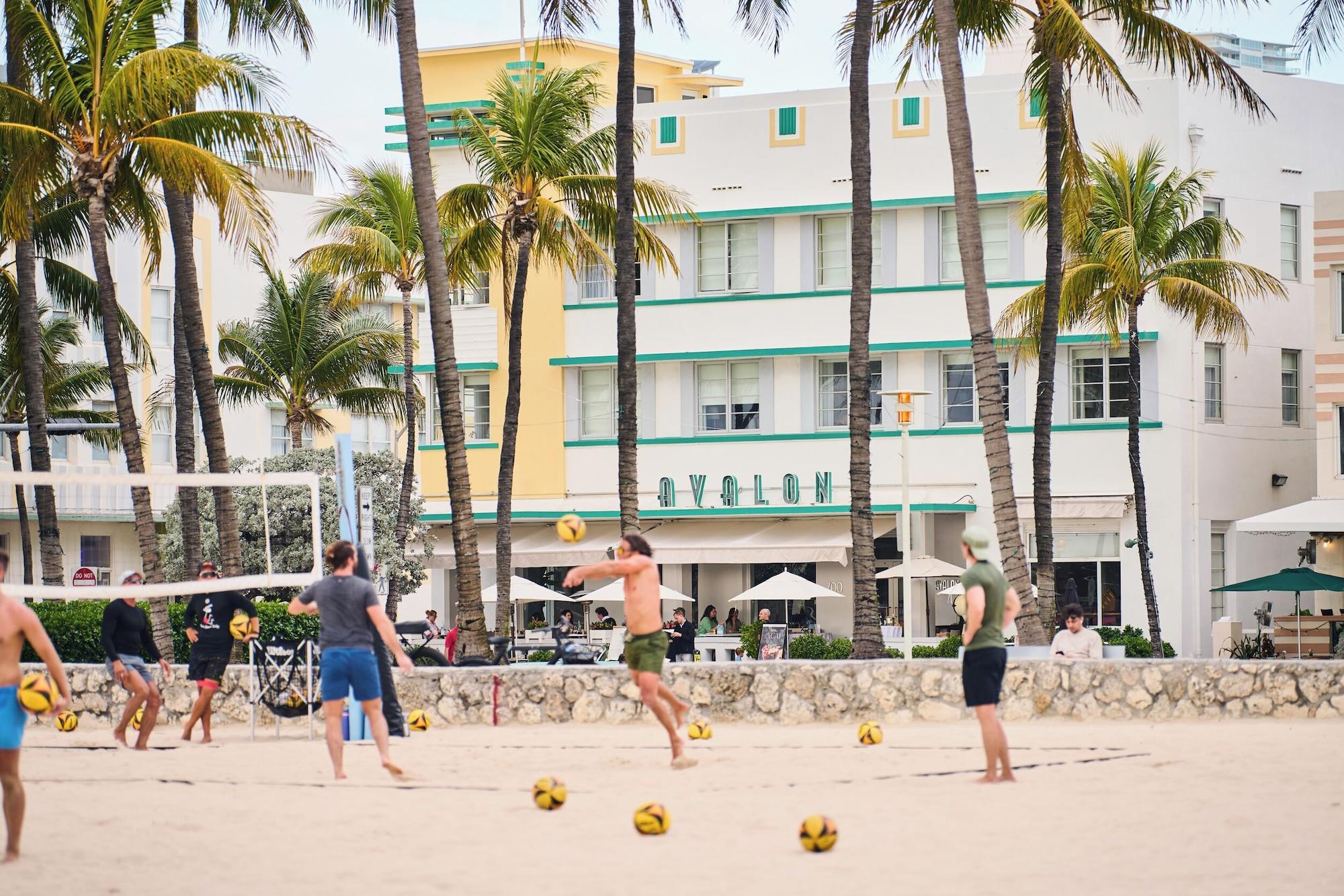 Playa Avalon Hotel