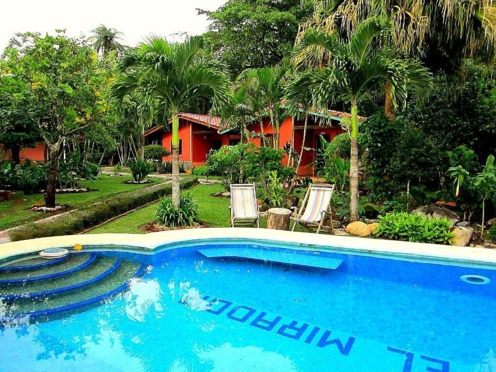 Vista Piscina El Mirador