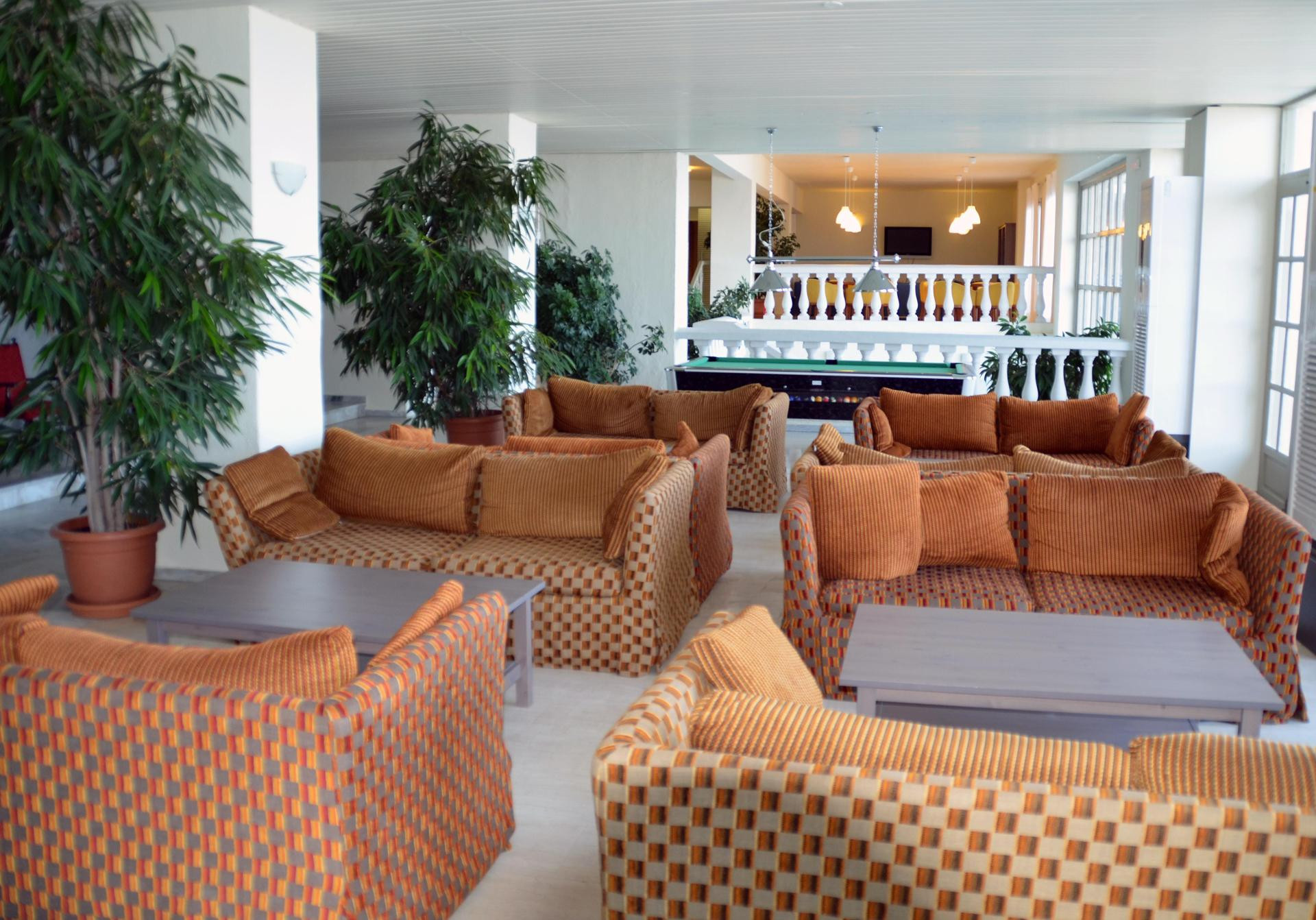 Vista Lobby Mitsis Belvedere