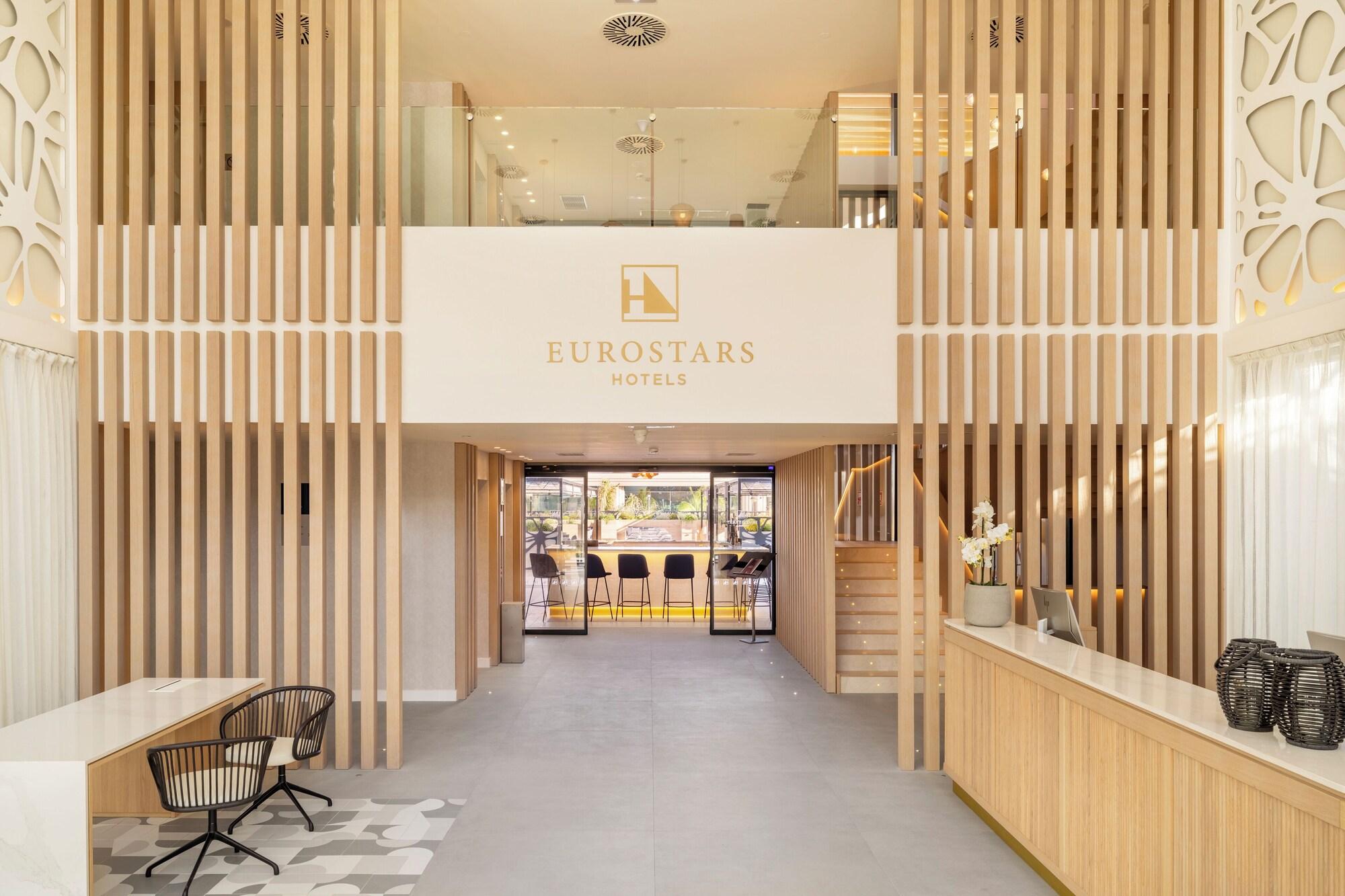 Vista Lobby Eurostars Oasis Marbella