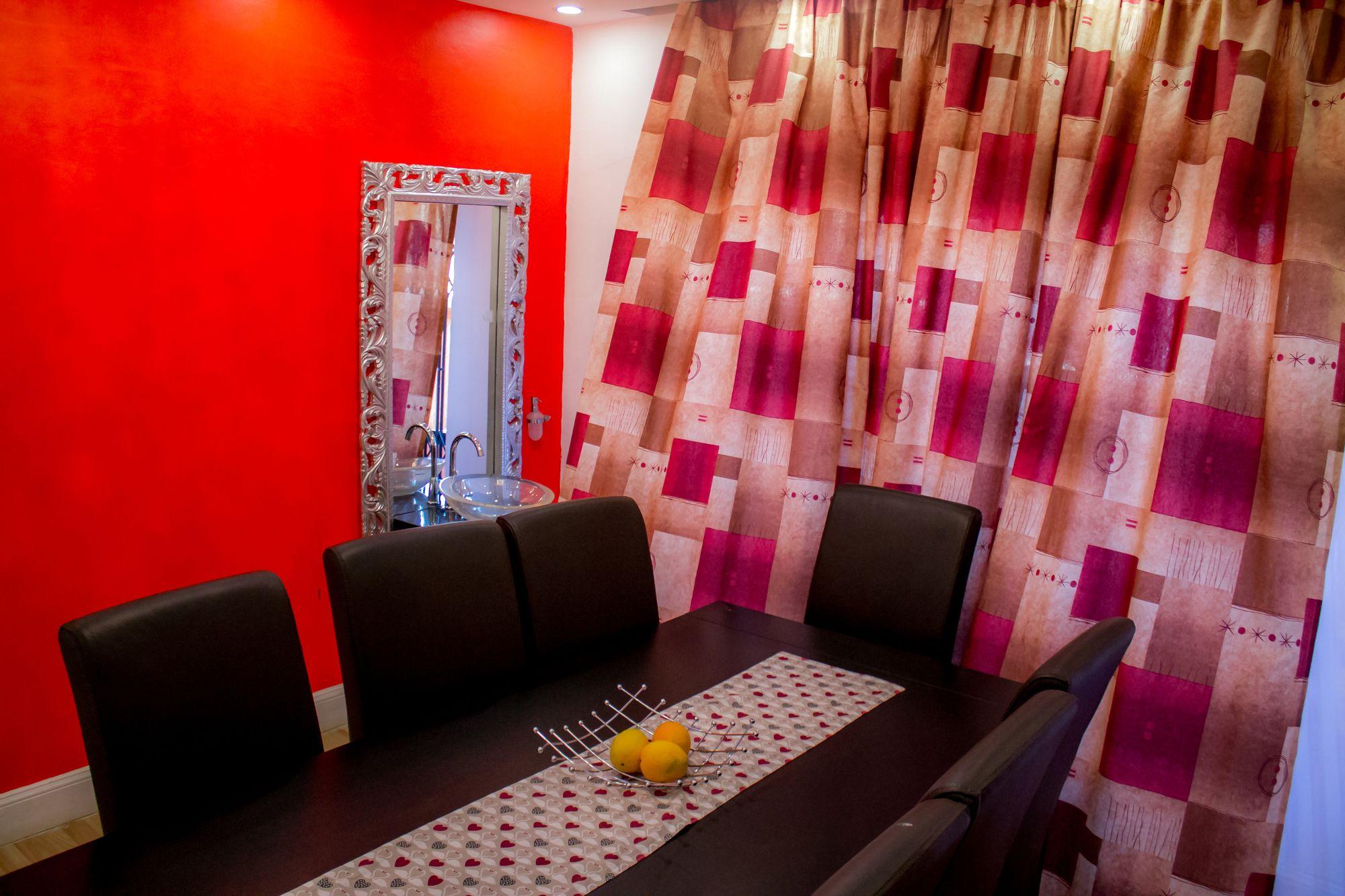 Bar/Salón LivingSpace Lodge