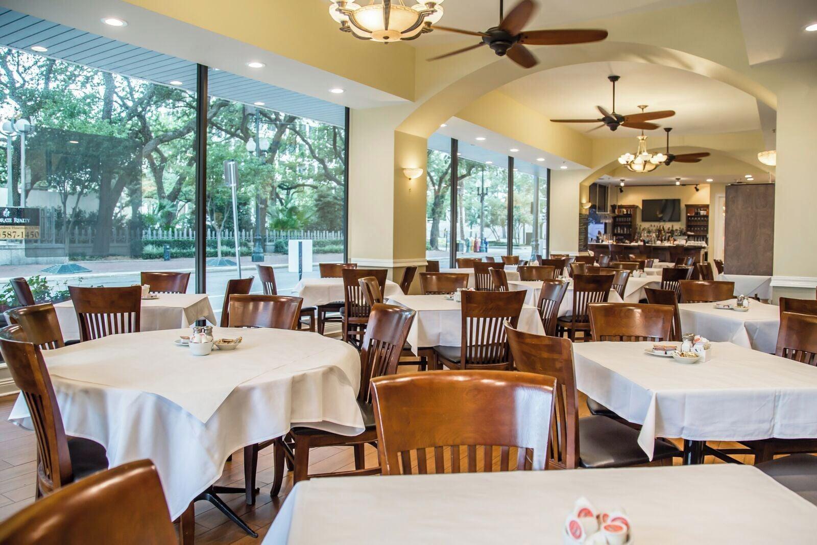 Restaurant Blake Hotel New Orleans, BW Signature Collection