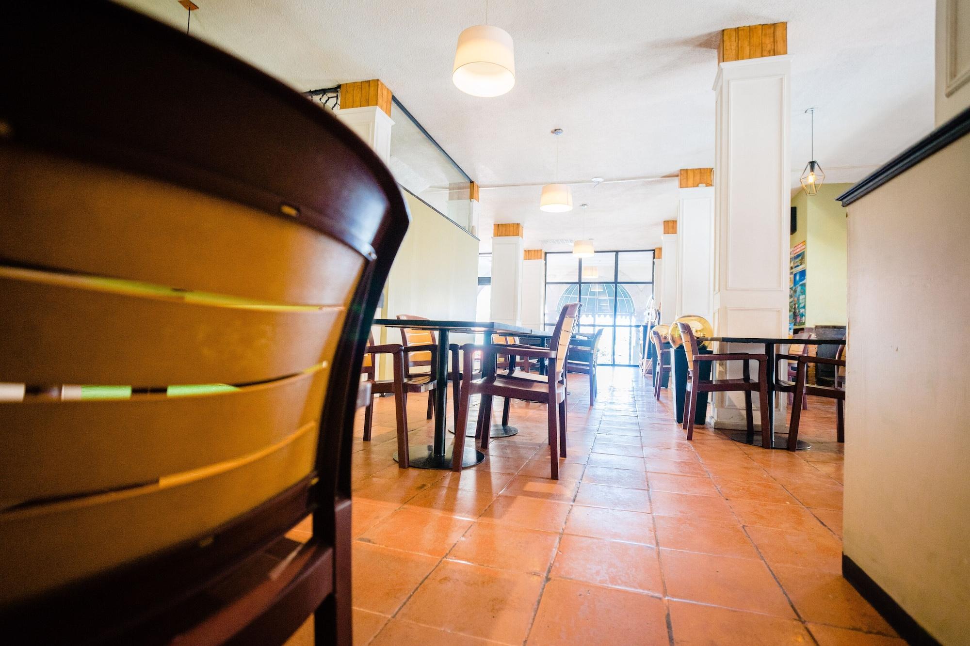 Bar/Salón Hotel Plaza Morelia