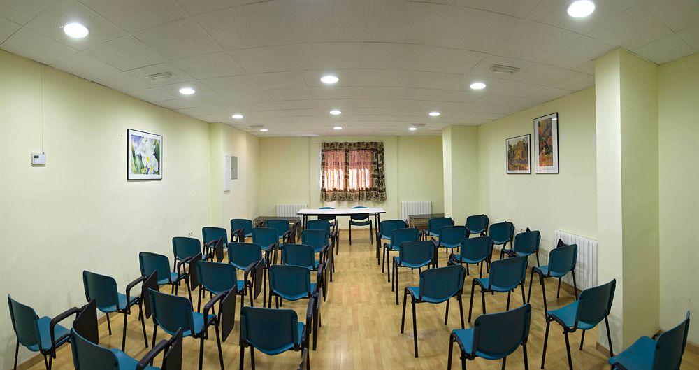 Sala de Reuniones Albergue Inturjoven Sierra Nevada - Hostel