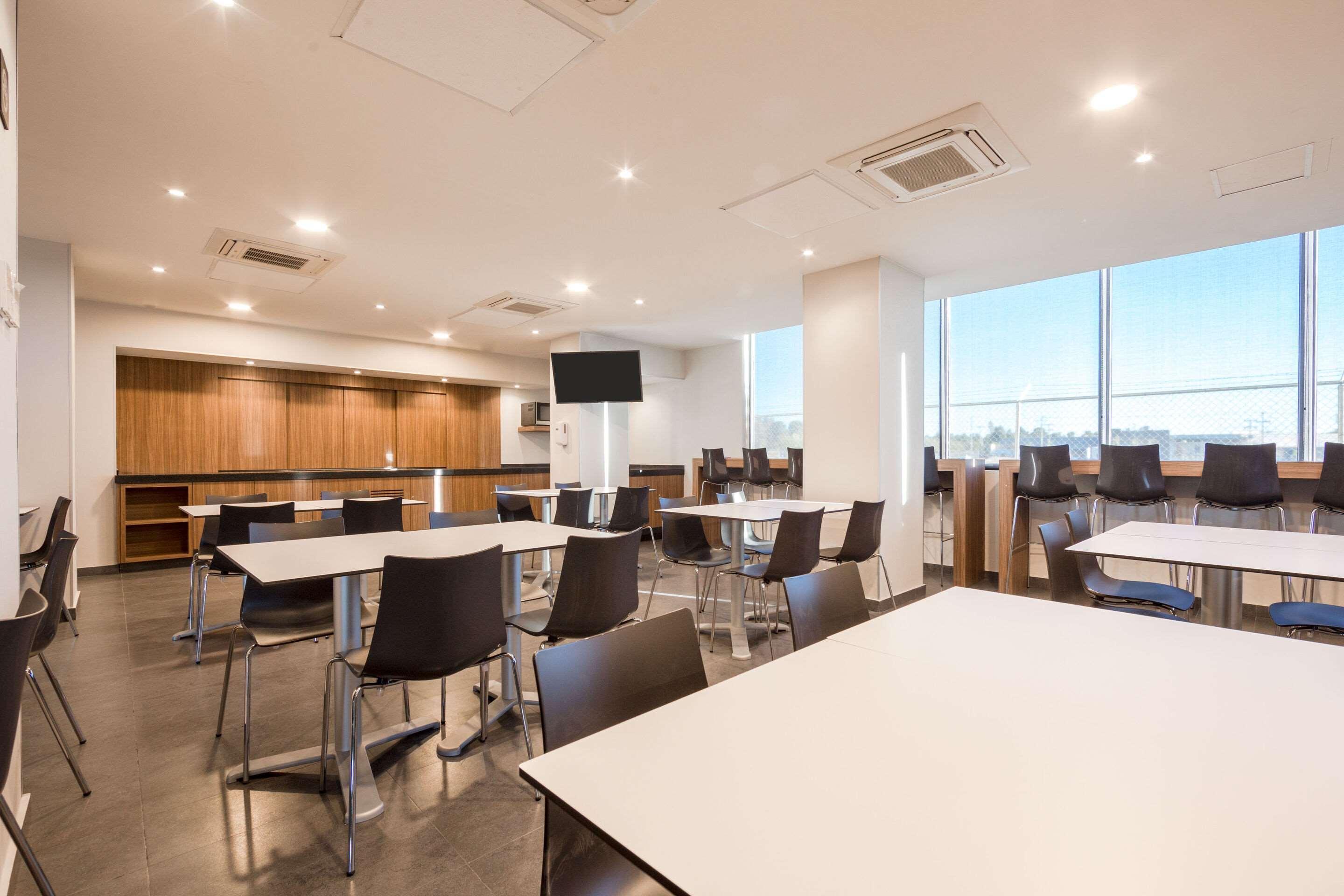 Restaurant Comfort Inn Delicias