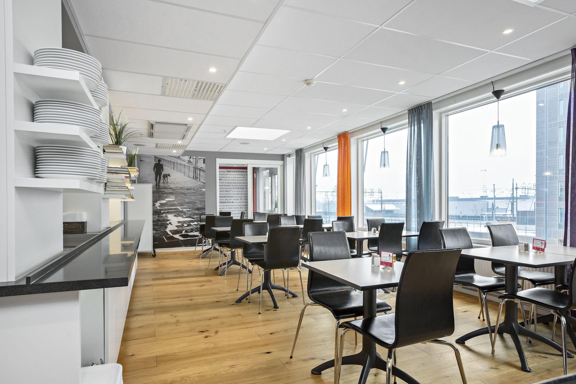 Restaurant Sure Hotel by Best Western Stockholm Alvsjo