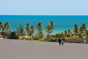 Actividad - Combo de 3 días en Fortaleza: City Tour con playa Cumbuco, Canoa Quebrada y Morro Branco