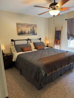 Alquiler Vacacional - Easy access 3 bd 3 ba riverside retreat just 5 mins from WCU campus! Ping pong!