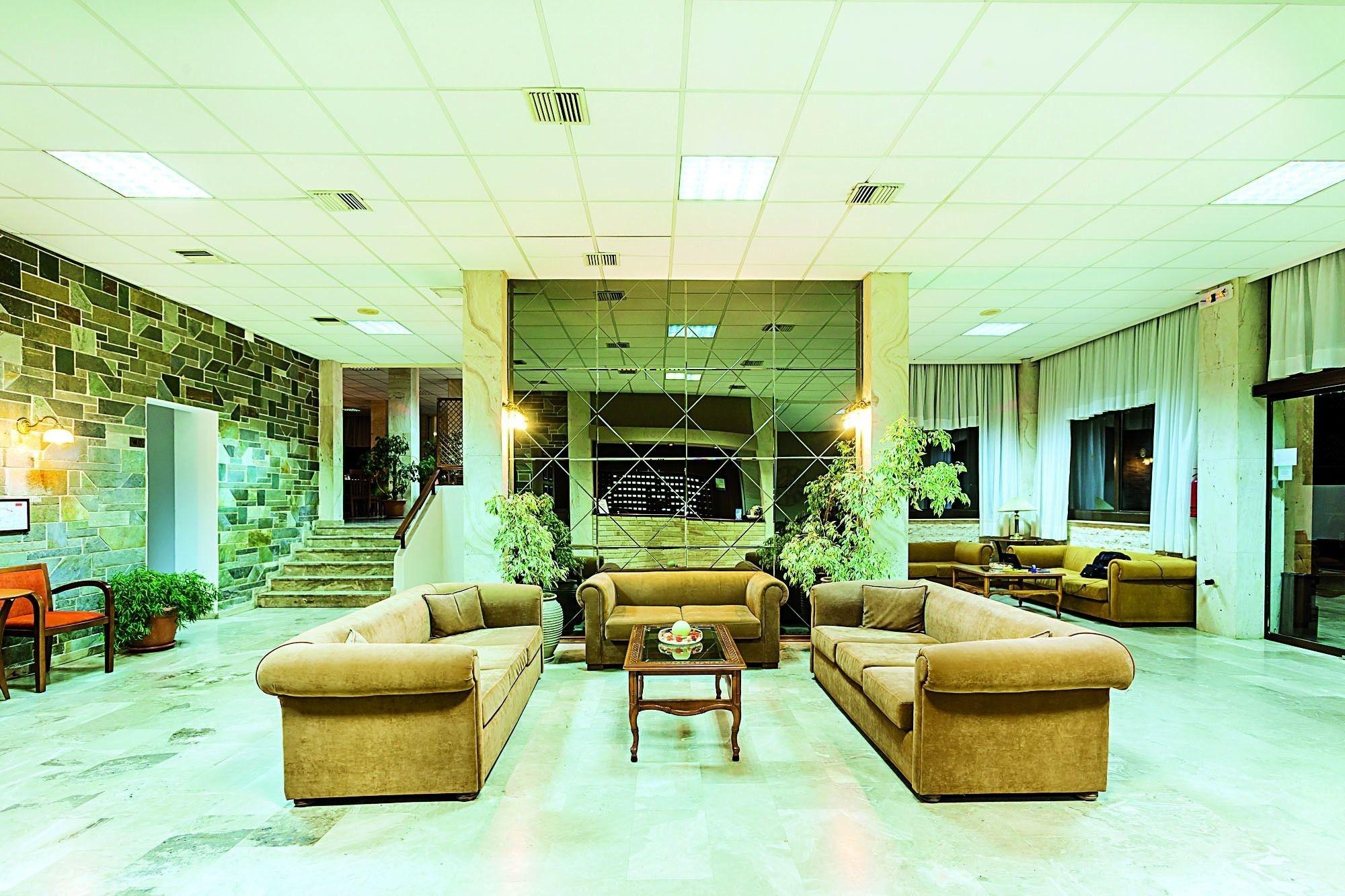 Vista Lobby Xenios Theoxenia Hotel