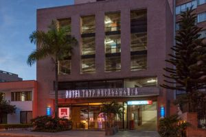 Alojamiento - Tryp by Wyndham Bucaramanga Cabecera