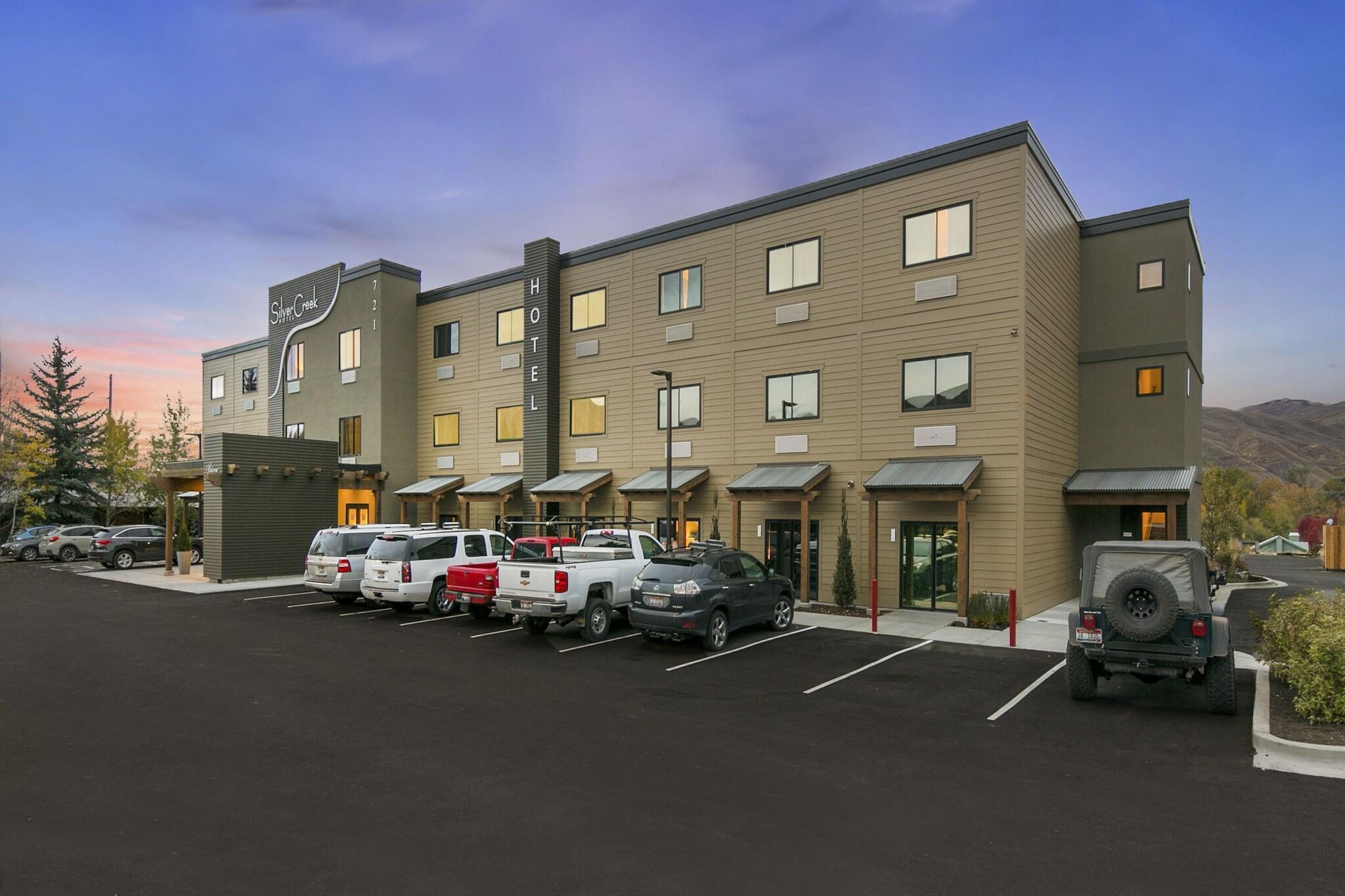 Vista Exterior Silver Creek Hotel
