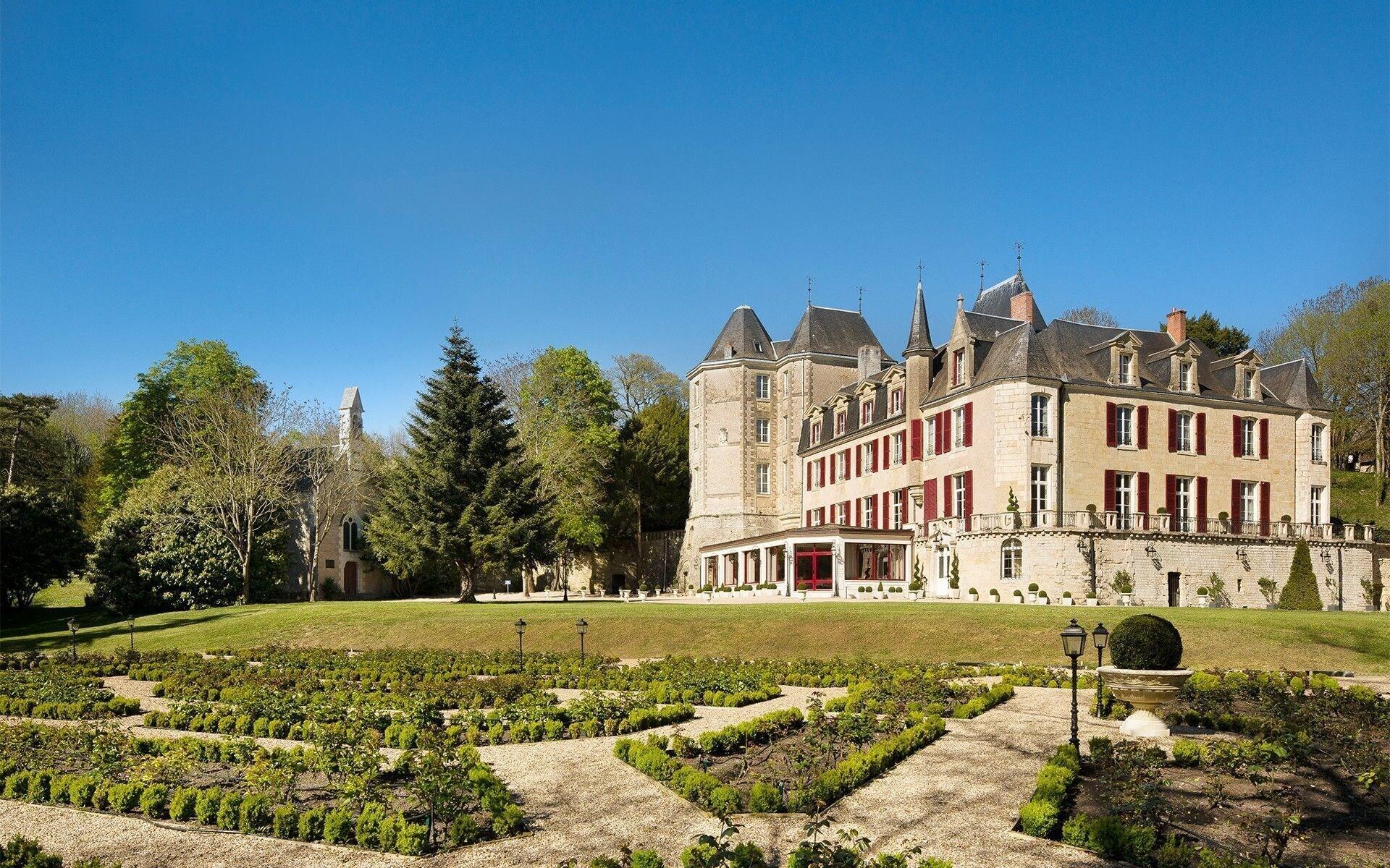 Varios Château Laroche-Ploquin