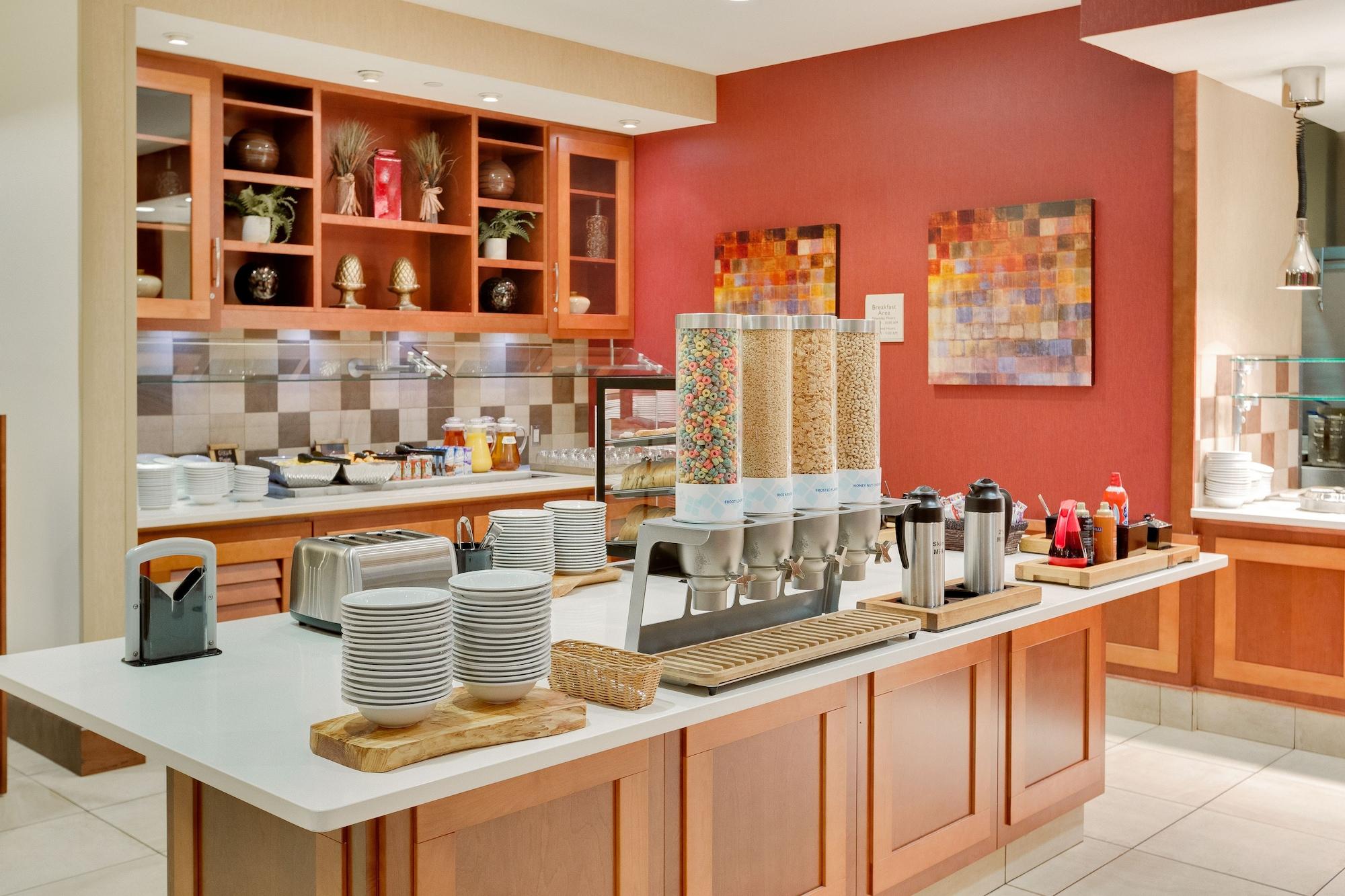 Restaurant Hilton Garden Inn Milwaukee Airport