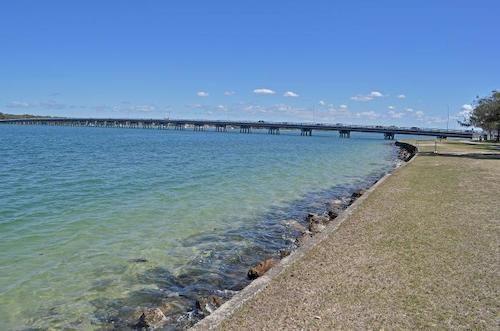 Playa Bribie Island Hotel