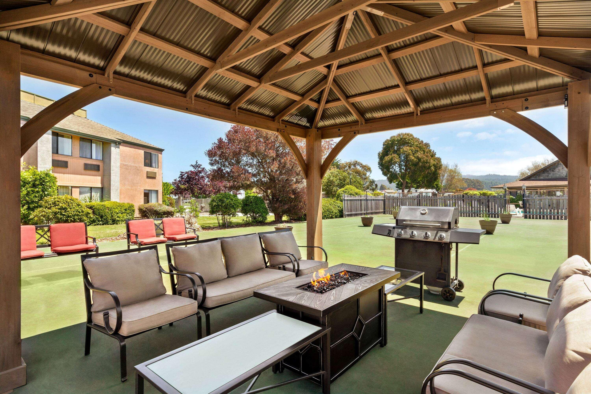 Restaurant Ramada by Wyndham Arcata