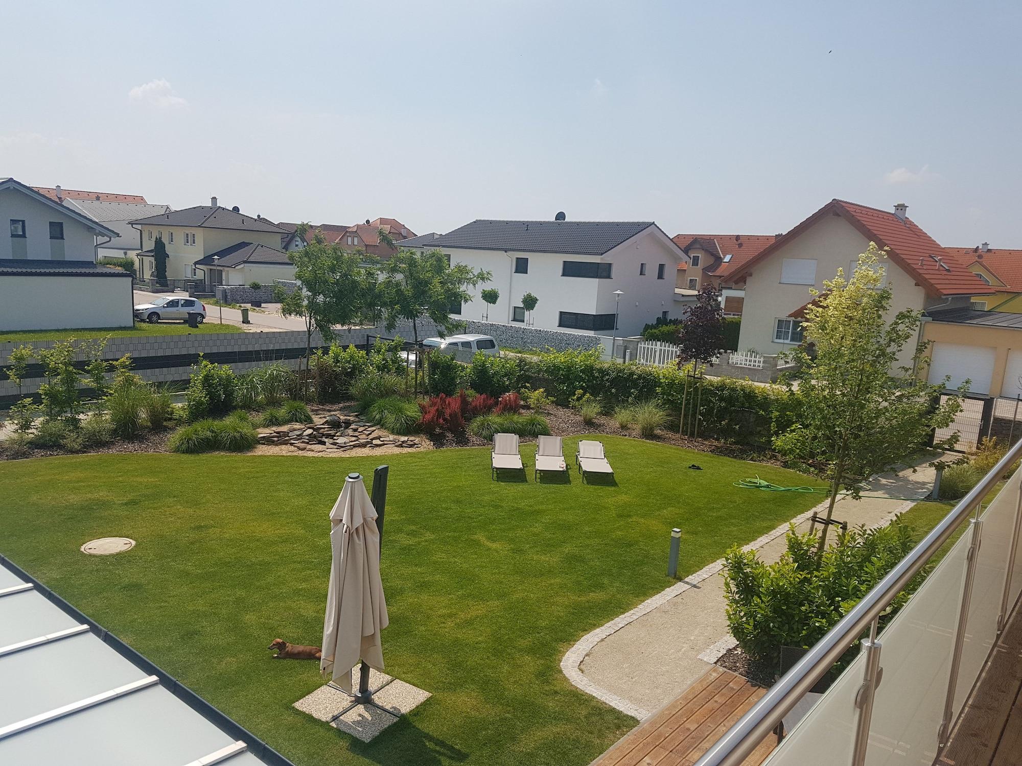 Instalaciones Recreativas Pension Laa Natura