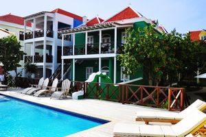 Alojamiento - Scuba Lodge & Ocean Suites
