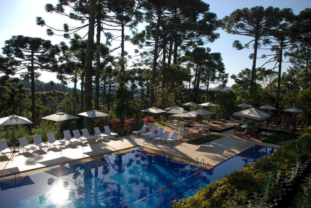 Vista da piscina Hotel Toriba