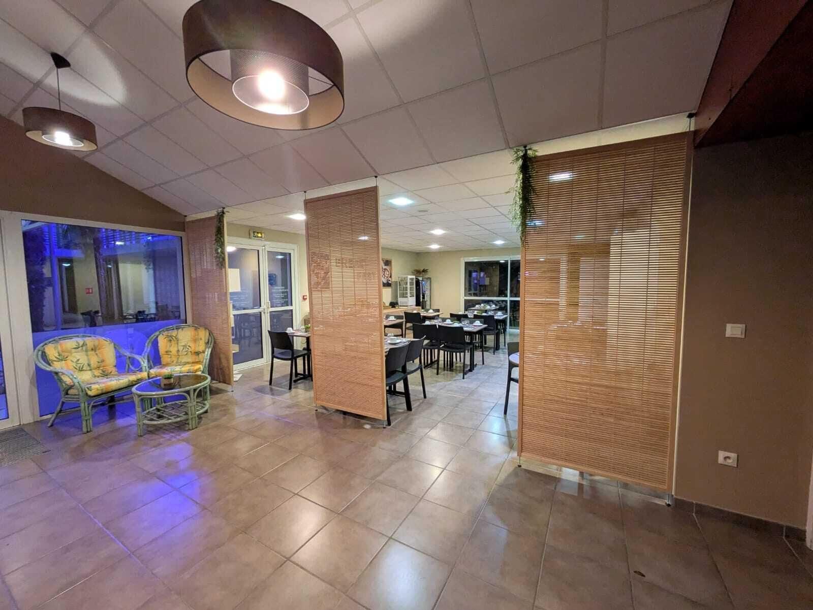 Bar/Salón Hotel L'Océane Angers Parc Expo