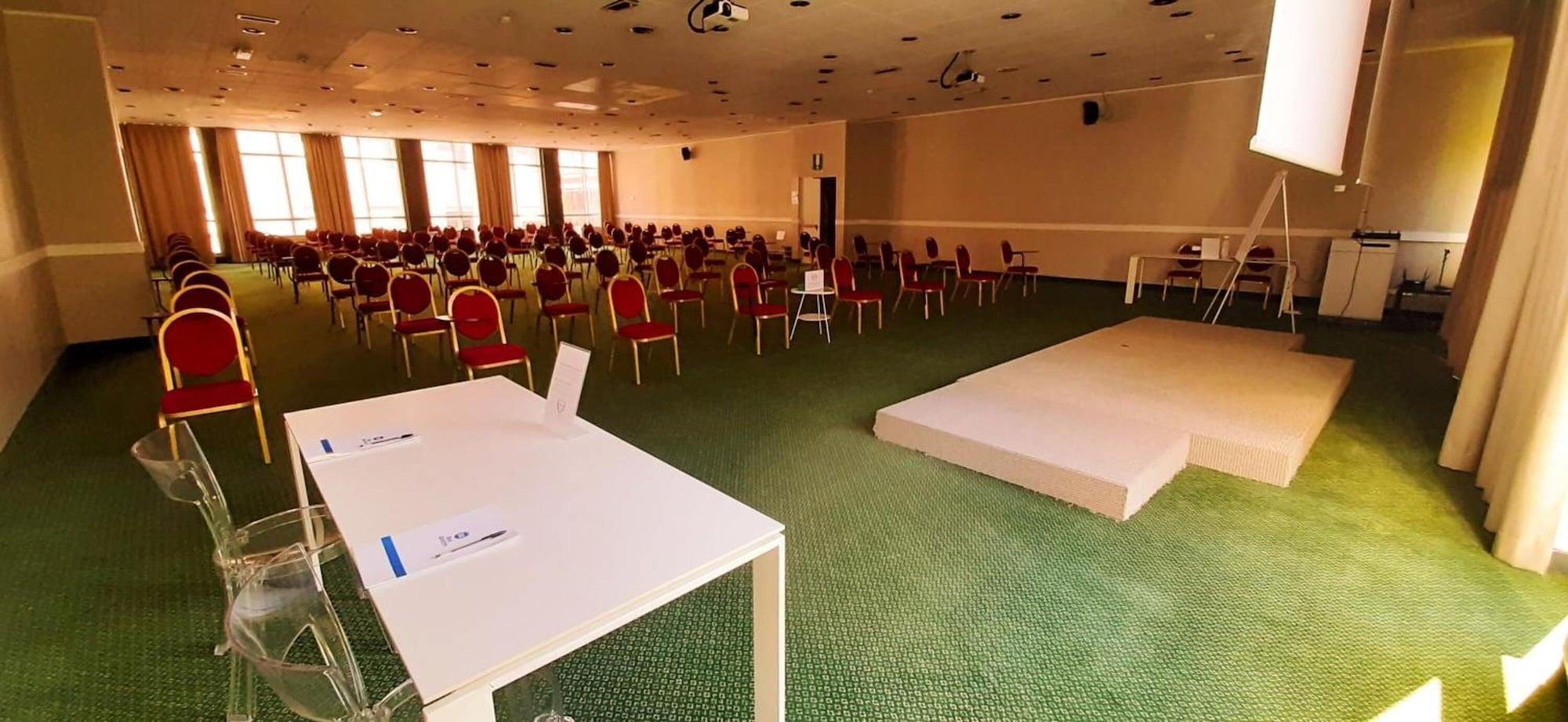 Sala de Reuniones Hotel Blaise & Francis