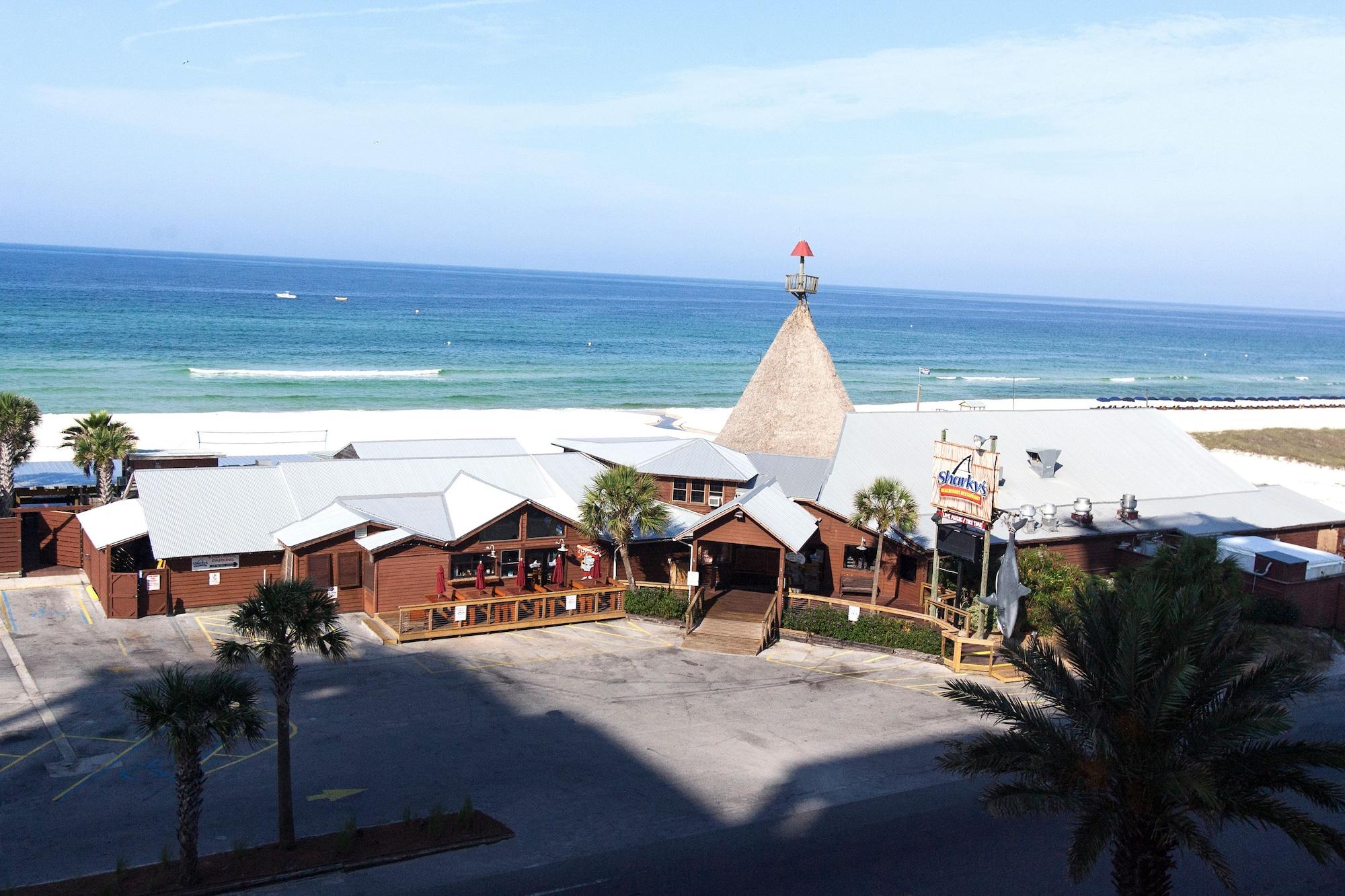 Restaurant The Reef at Seahaven Beach Resorts