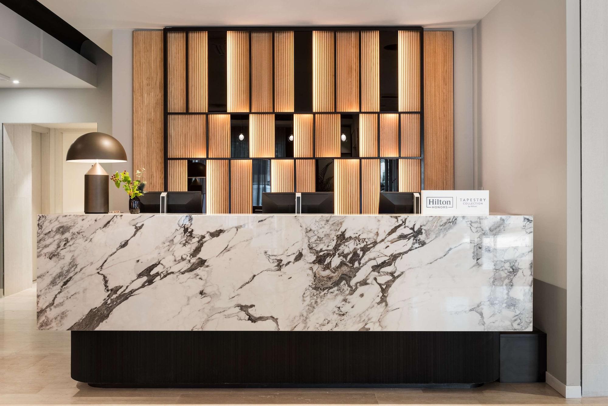 Vista Lobby Ambasciatori Hotel Mestre Venice, Tapestry Collection by Hilton